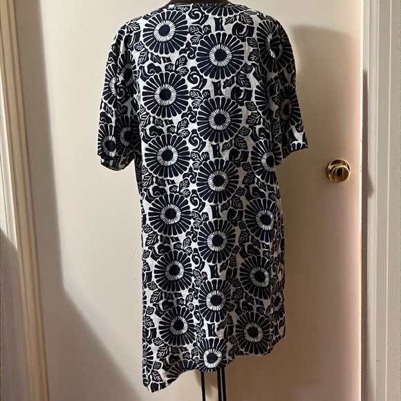 FLAX LINEN, size large. - Picture 6 of 14